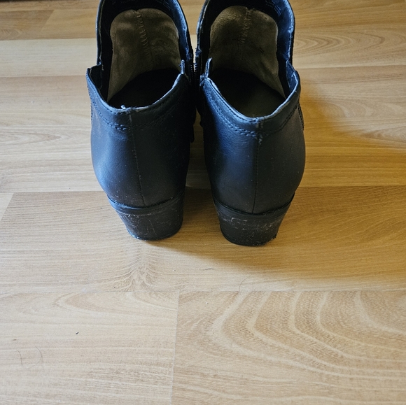 Naturalizer Black Booties Size 8 - Picture 3 of 6